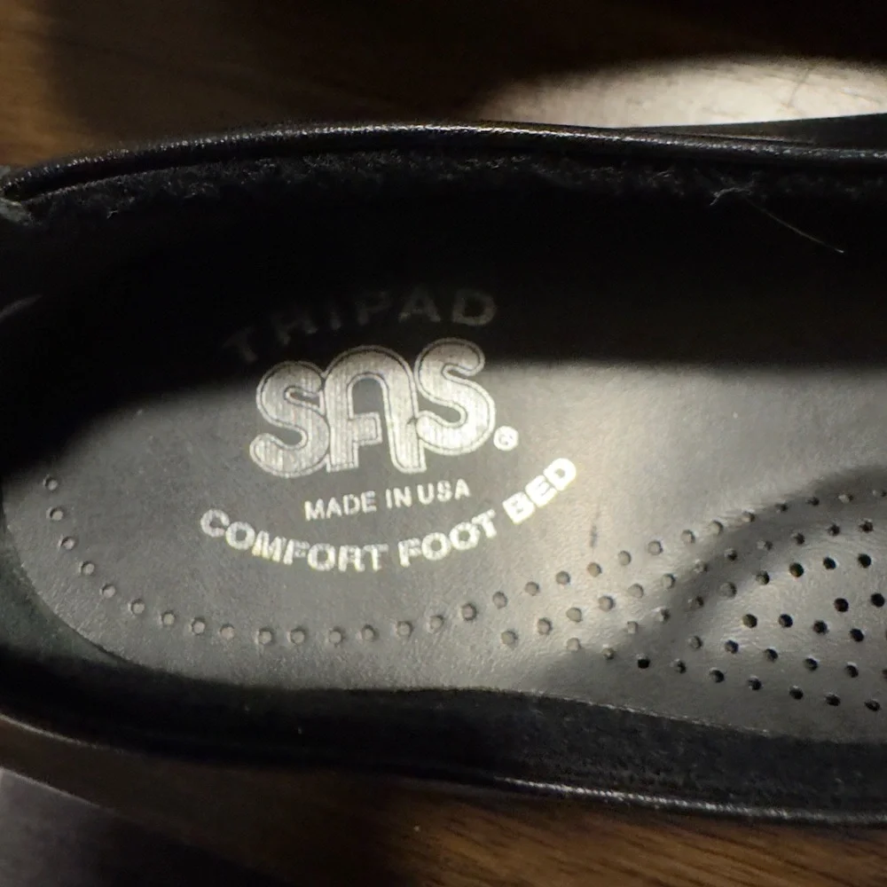 SAS Womens Black Bow Accent Patent Leather Ballet Flats Size 7.5N Made In USA - Picture 7 of 8